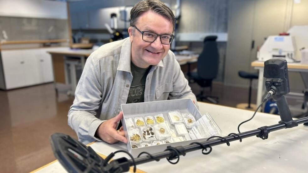 Amateur makes ‘gold find of the century’ in Norway