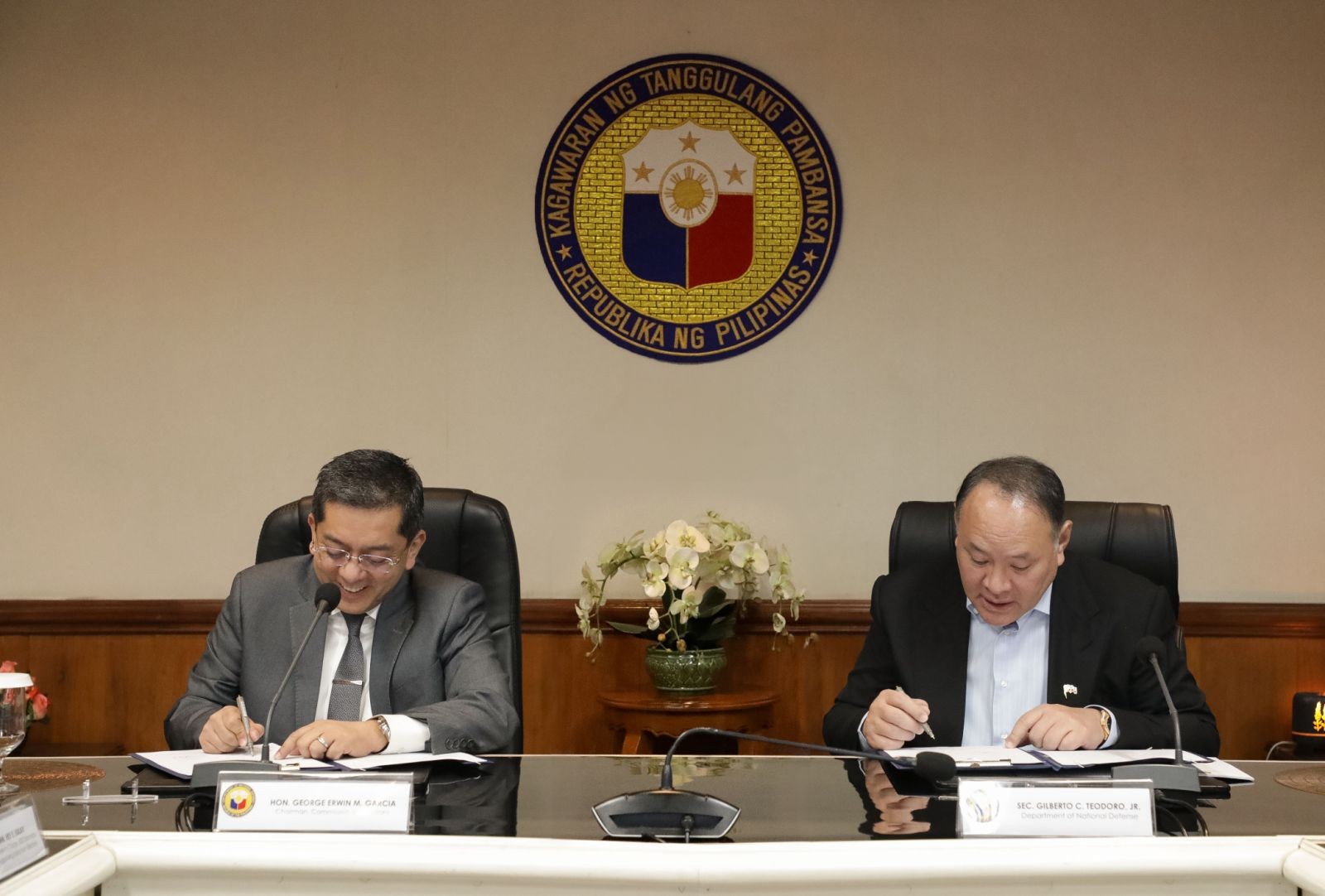 DND, AFP, Comelec sign pact for orderly barangay, SK elections