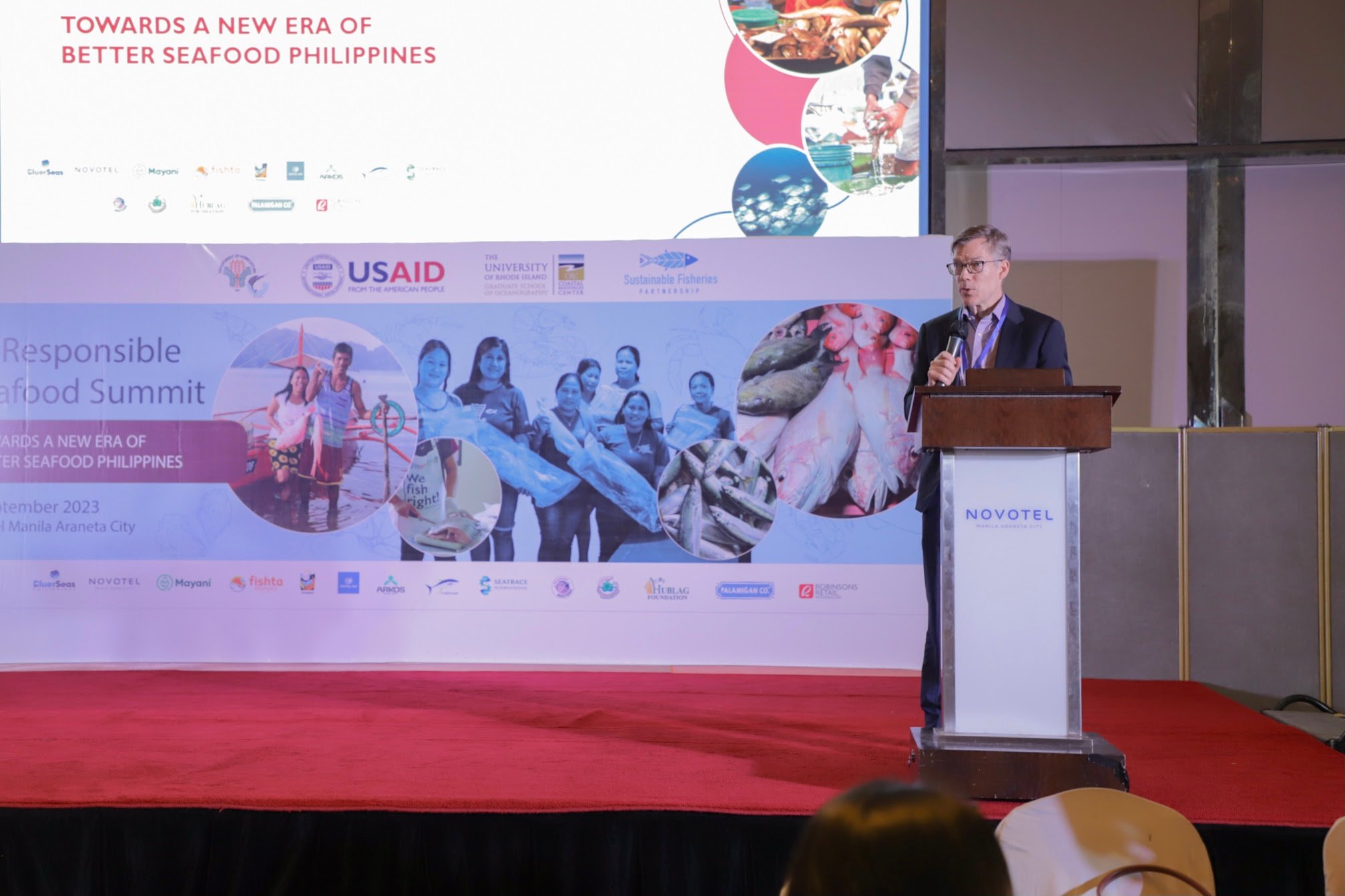 USAID Environment Office deputy director Thomas Kaluzny addresses summit participants.