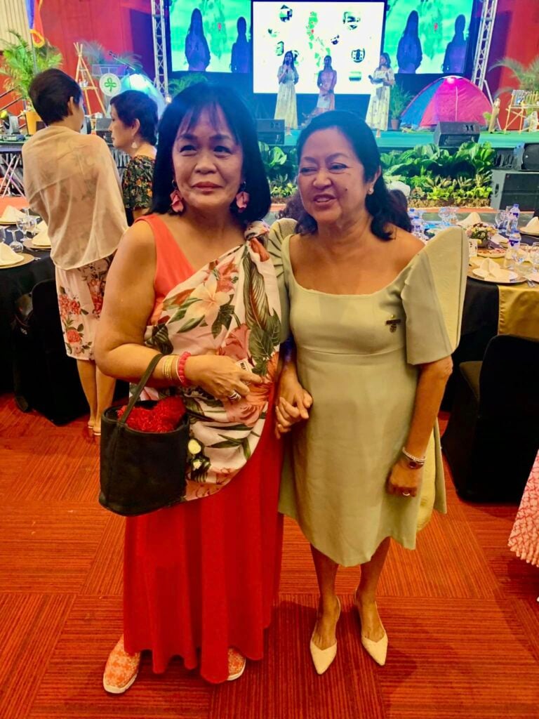 First Lady Liza Araneta-Marcos (right) and Marivel Soriano Carandang.