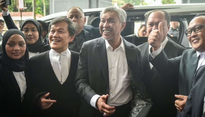 Malaysia court drops graft charges vs deputy PM