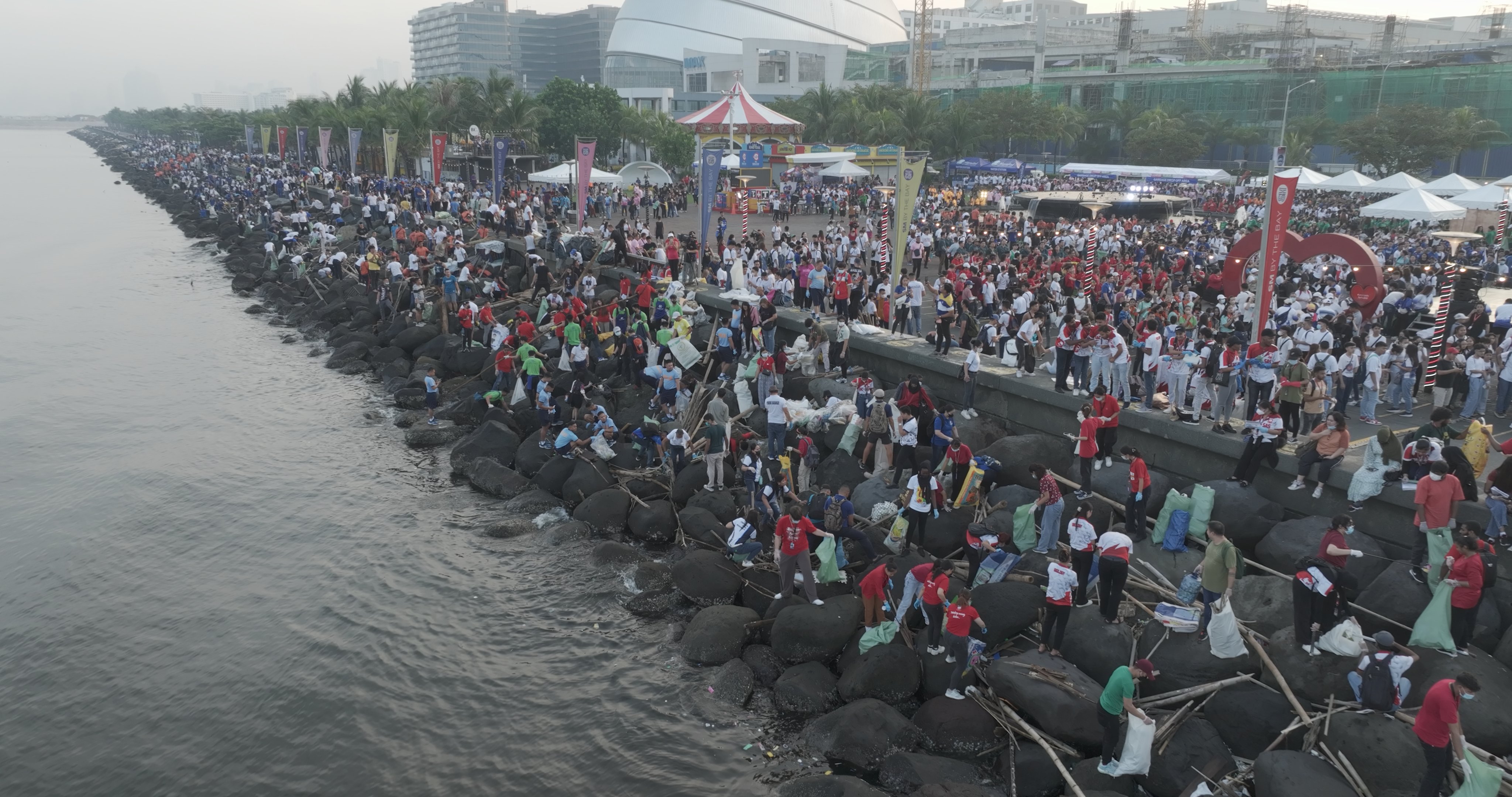 SM Supermalls has participated in the International Coastal Clean Up since 2015, becoming an avenue for volunteers to work together towards a cleaner, greener future.