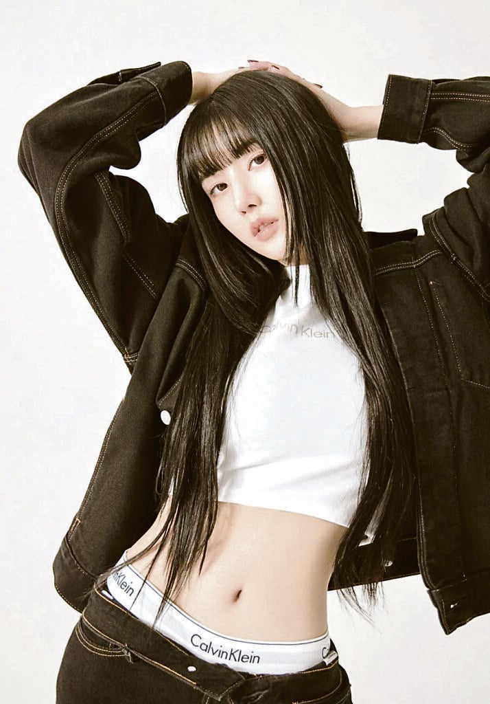 KWON Eunbi W| Photograph courtesy of<br />IG/silver_RAIN_