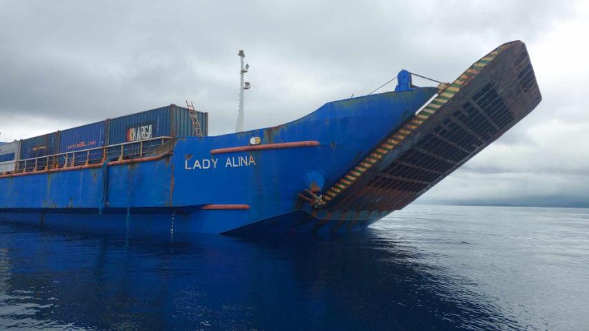PCG tows ship that ran aground off Coron, crew members safe
