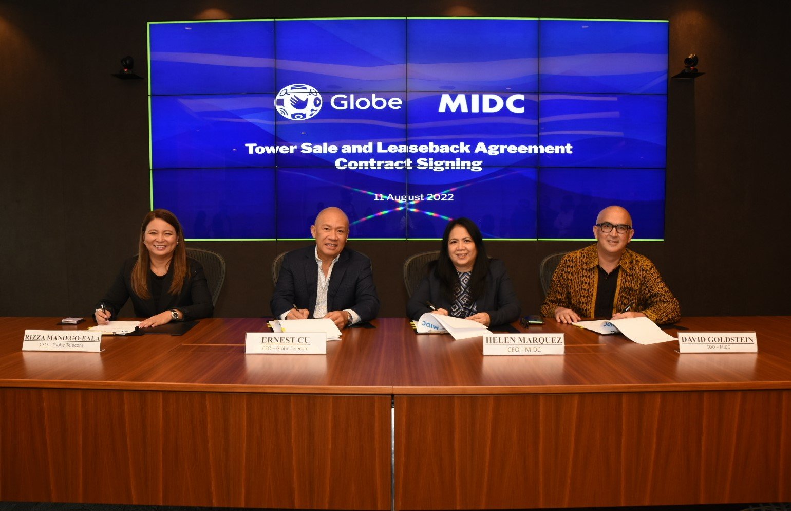 100 towers transferred to MIDC from Globe in latest closing milestone