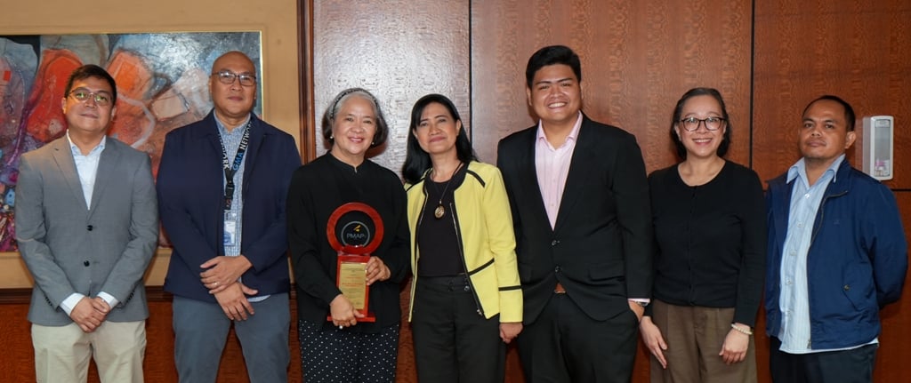 Mike Enriquez honored by PMAP with posthumous award
