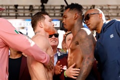 Canelo risks world crowns