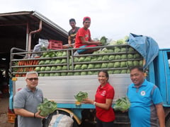 Farm-fresh and online