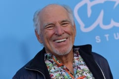 ‘Margaritaville’ singer Jimmy Buffett dies at 76
