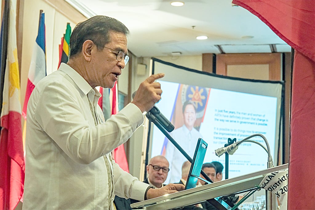 Anti-Red Tape Authority Director General Ernesto V. Perez is happy to report that the agency has increased business registrations of up to 22,534 corporations and 10,115 sole proprietors as of May, following ARTA's simplification of the business registration process from 13 steps to six steps.