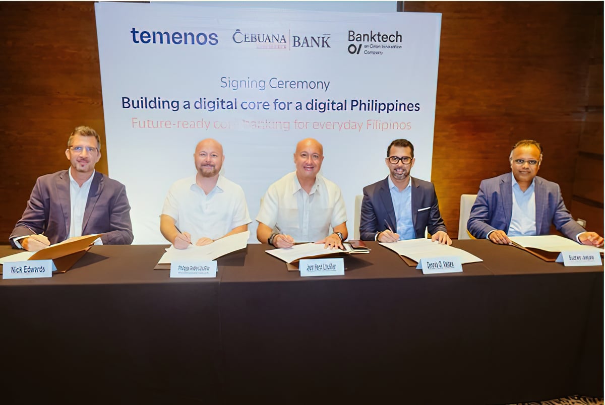 Digital bank revolutionizes financial services