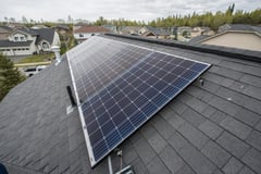 Cebu joins DOE initiative for solar-powered public buildings