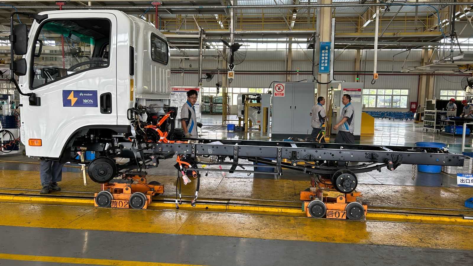 PHOTOGRAPH COURTESY OF MOBER
six-wheeler electric truck is being built in a warehouse of logistics firm Mober.