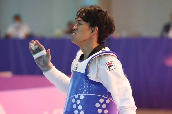 ‘Deadly Dozen’ eyes first medals