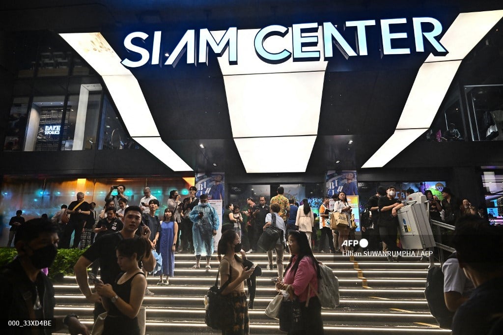 Two dead in Bangkok mall shooting, 14-year-old boy arrested