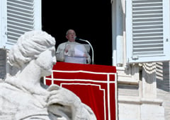 Pope calls for ‘peace in Israel and Palestine’