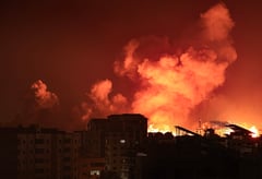 U.S., UK bomb Houthi airbase, airport, camp