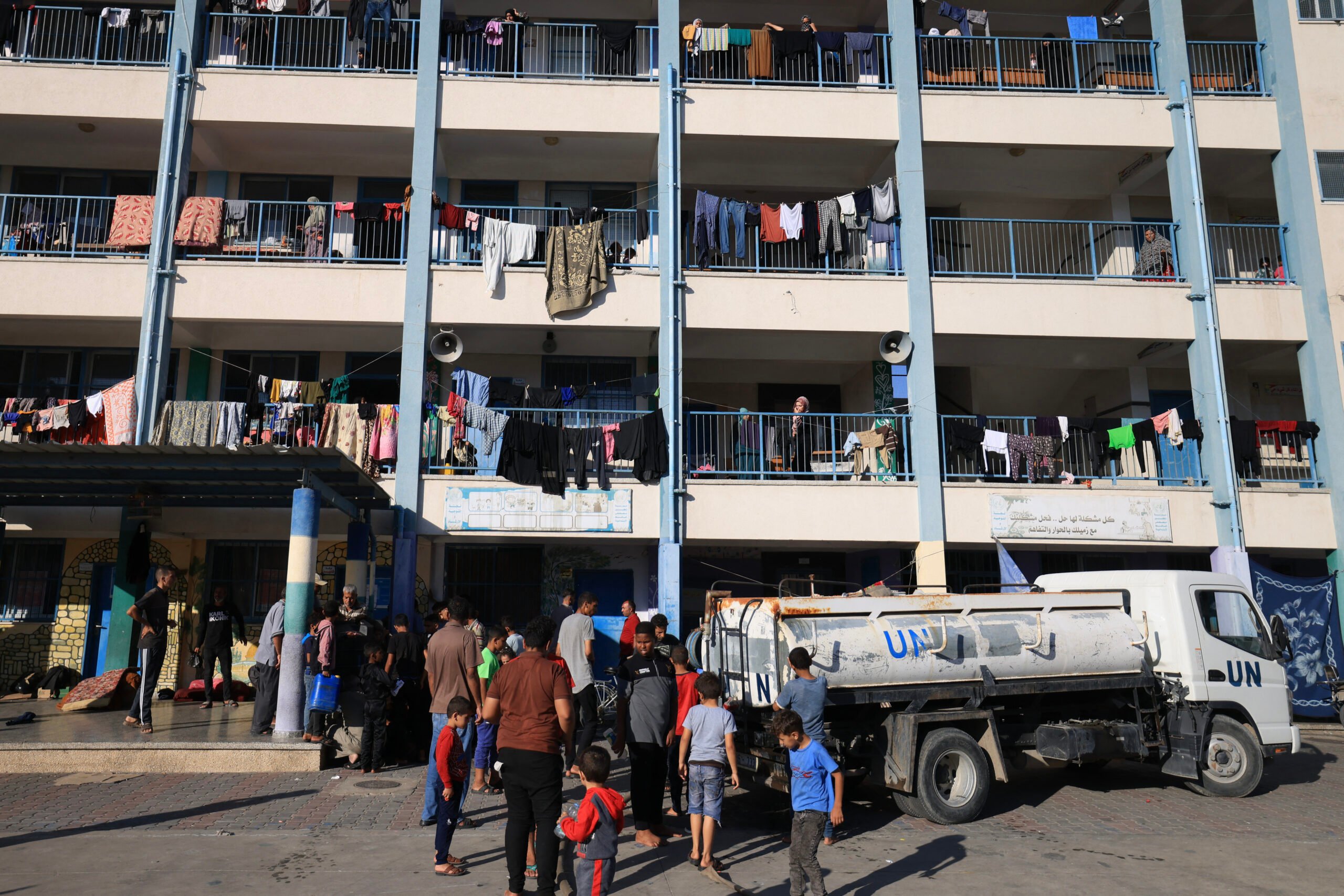 Israel resumes water supply to southern Gaza: minister