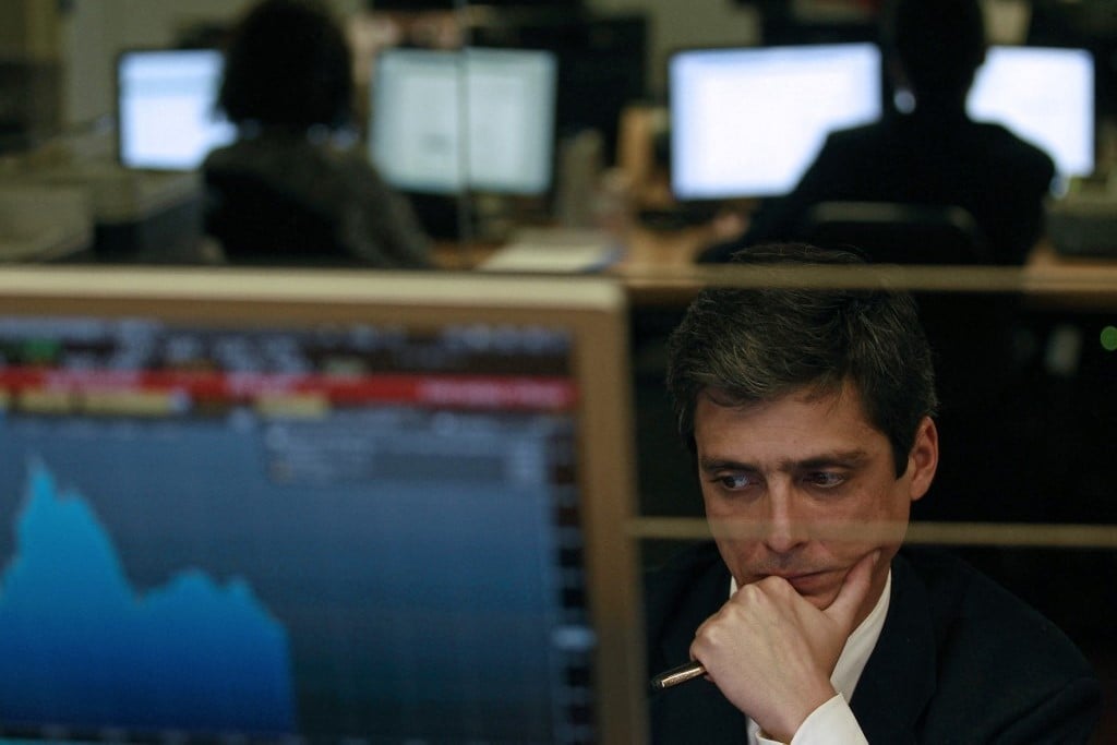 Asian markets fall on rate fears as bond yields rise