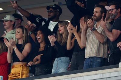 Taylor Swift spotted as rumored beau Kelce’s Chiefs play NY Jets