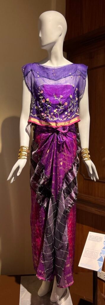 Kimona and sarong made of organza and designed with Moro inspirations from Mindanao.