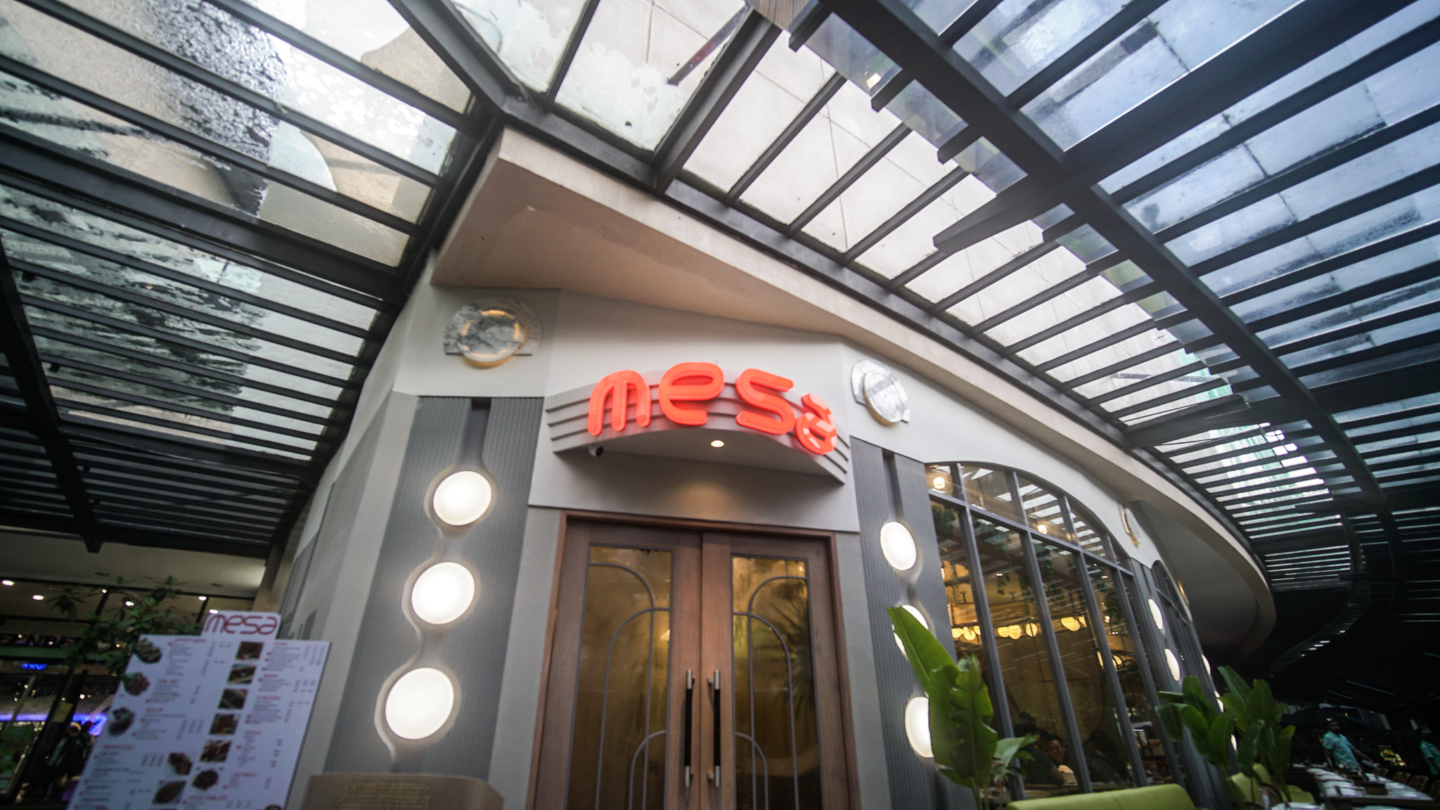 Eric Dee reopens flagship store in Greenbelt 5
