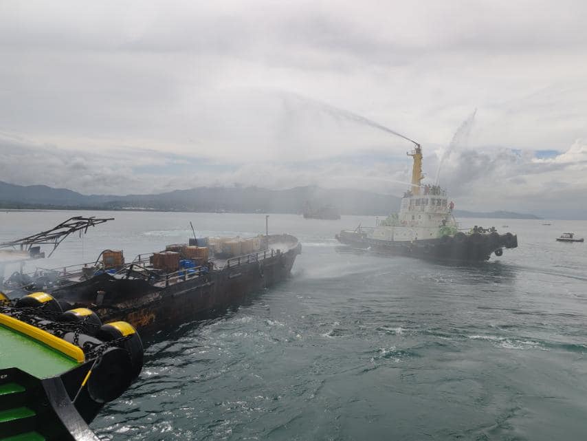 Motor tanker engulfs near Batangas port