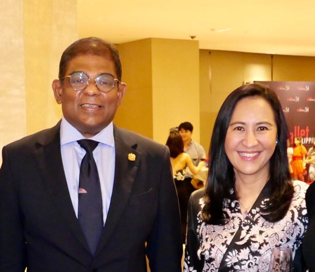MALAYSIAN Ambassador Dato Abdul Malik Melvin Castelino and Quezon City Mayor Joy Belmonte.