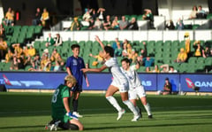 Filipinas, Matildas cross paths