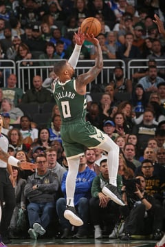 IT’S DAME TIME! — Lillard makes rousing Bucks debut