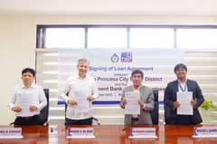 DBP president and CEO Michael O. de Jesus (second from left) during the loan agreement signing with the Puerto Princesa City Water District, along with DBP senior vice president Daniel Gonzales, PPCWD chairman Atty. Peter Winston Gonzales and PPCWD general manager Walter Laurel.(PHOTOGRAPH COURTESY OF DBP)