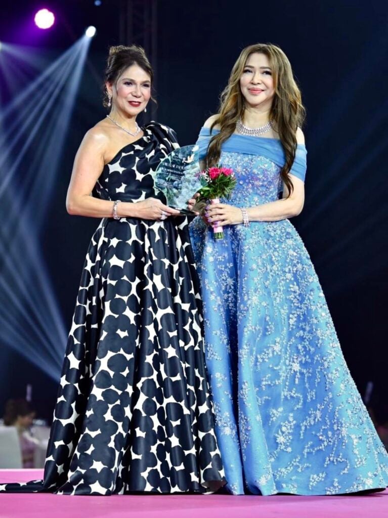 Dra. Elsie Pascua and Ruby Chua.