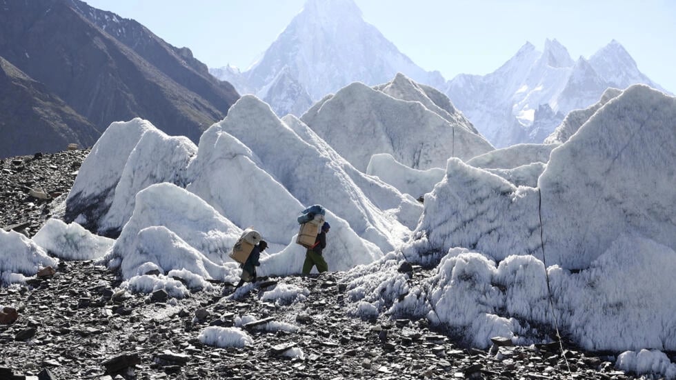 Mountain glaciers that store vast amounts of freshwater meanwhile are melting twice as fast as they did in the past two decades. (Photo: Joe STENSON / AFP)