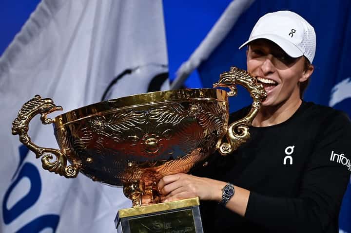 Swiatek rules China Open