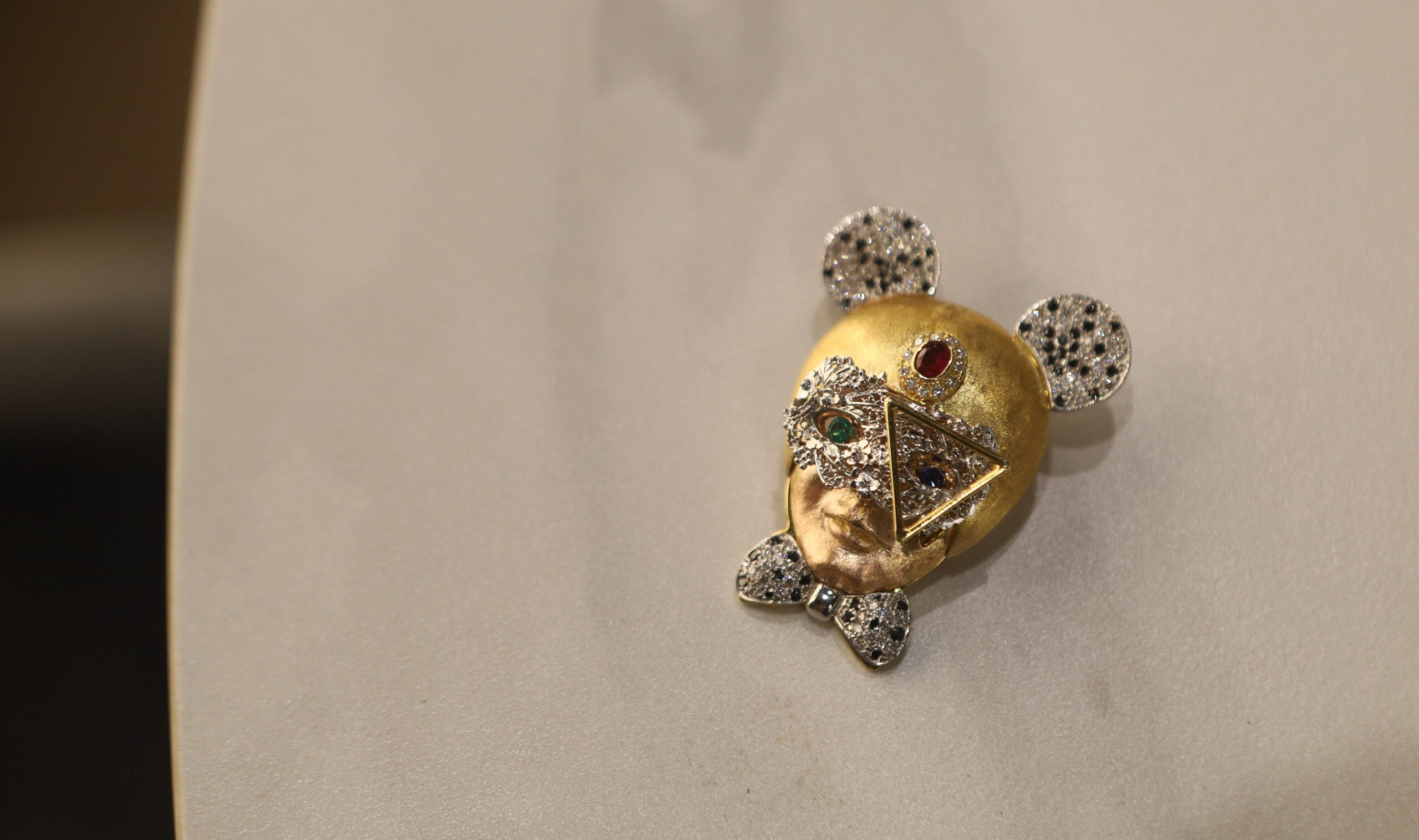 Limited-edition jewelry collection honors artistic collaboration