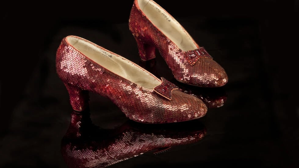 US man pleads guilty to theft of ‘Wizard of Oz’ slippers