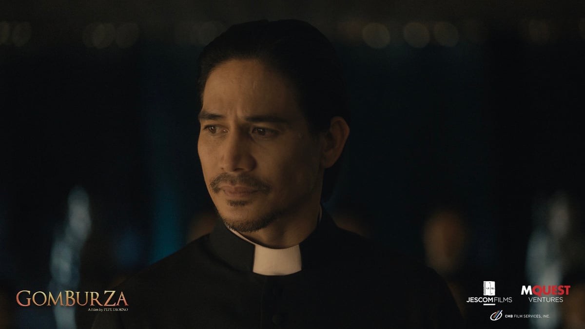 PIOLO Pascual as Padre Pedro Pelaez in 'Gomburza.'