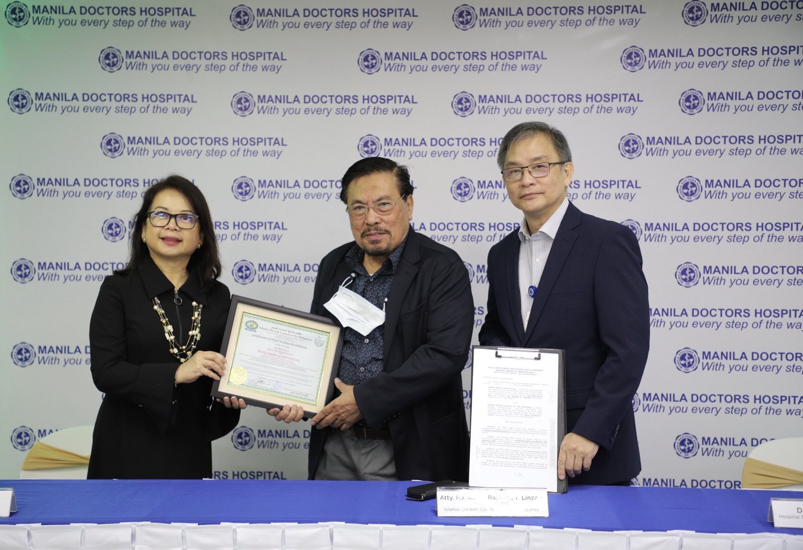 (L-R) Present during the official contract signing are MDH president Arlene P. Ledesma; IDCP president, Atty. Abdul Rahman R.T. Linzag; and MDH Hospital director, Dr. Hian Ho N. Kua