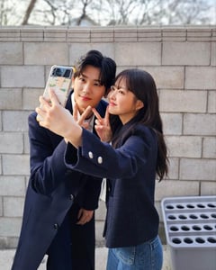 Park Hyung Sik, Park Bo Young reunite after 6 years