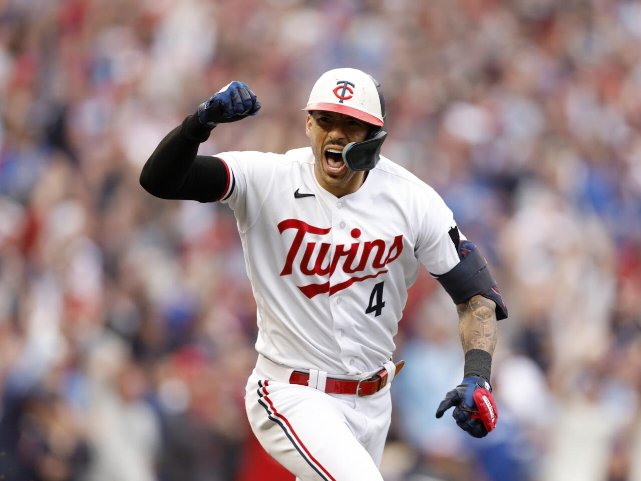 Astros, Twins square off