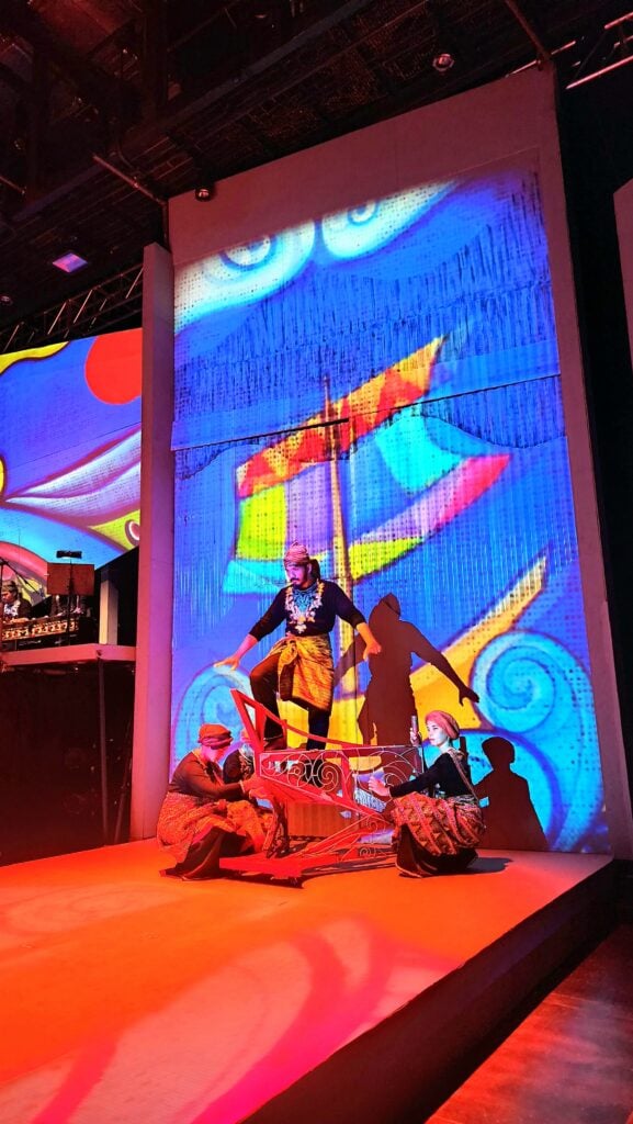 Ramli Abdurahim as the pirate Jikiran.