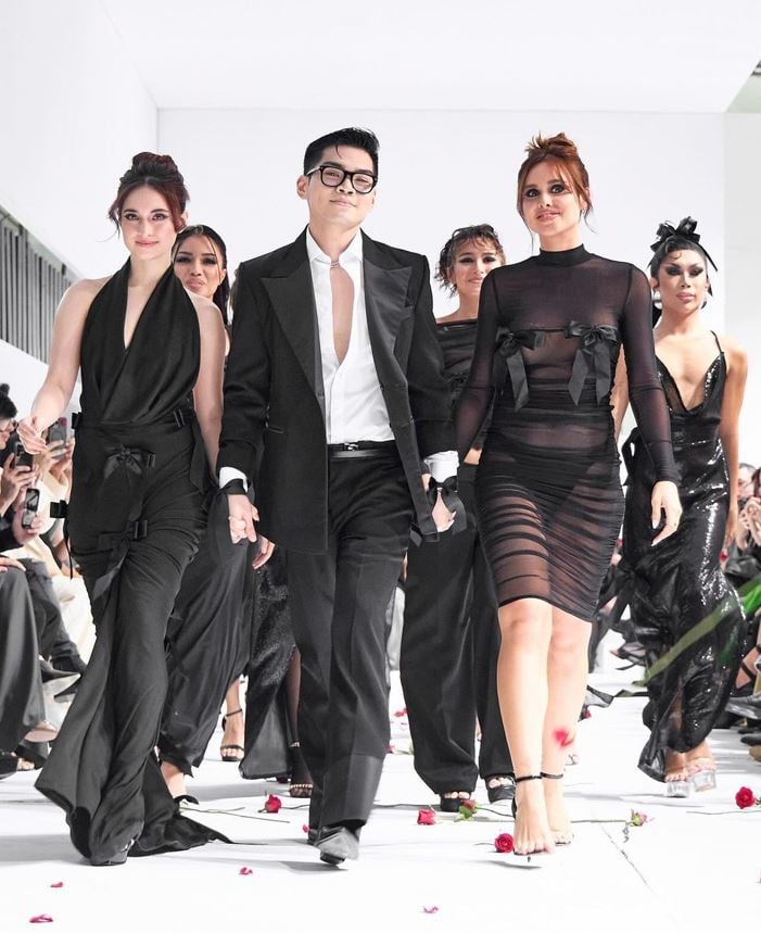 Chris Nick with his muses.