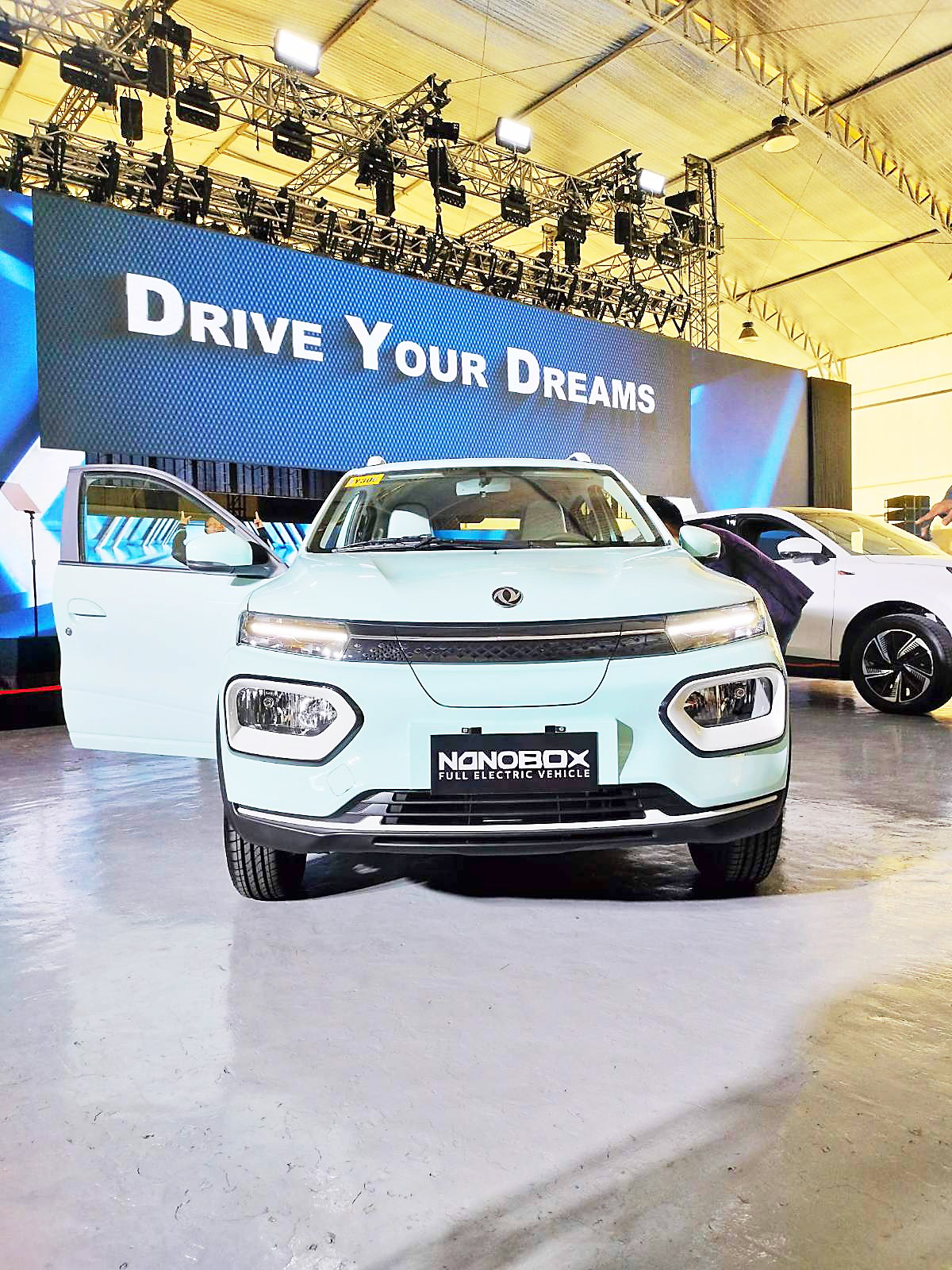 Photograph by Marc Anthony Reyes for the daily tribune THIS compact, fully electrified car has permanent magnet synchronous motor running on tertiary lithium battery.