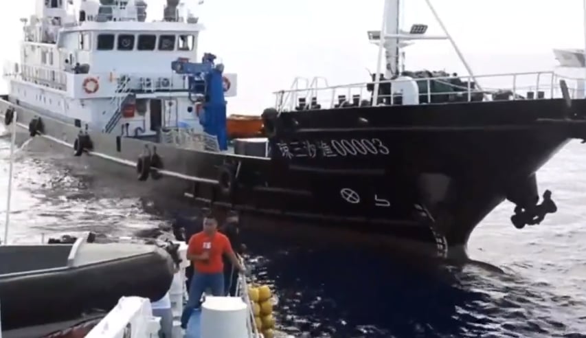(Photo courtesy of the Philippine Coast Guard via @jaytaryela/X formerly Twitter)