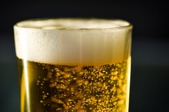Top China beermaker opens probe after worker urination video