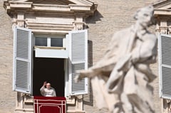 Pope Francis calls for ceasefire in Hamas-Israel conflict
