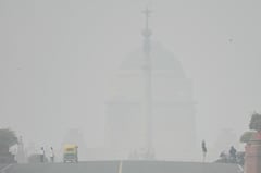 Smog-ridden New Delhi extends schools shut down