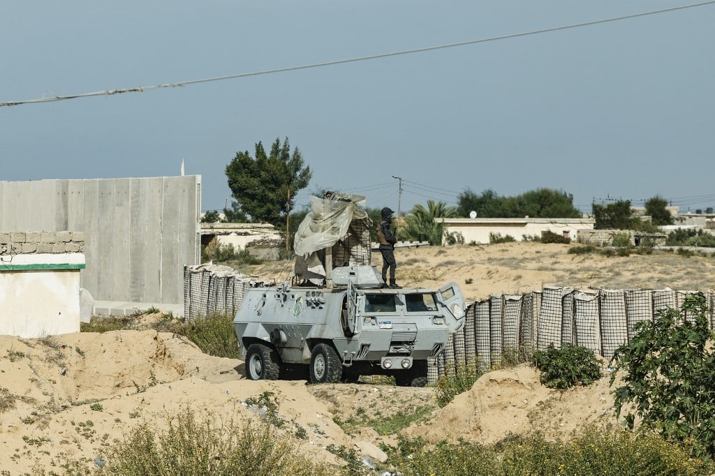 Hamas sources say Israel hostages handed over to Egypt