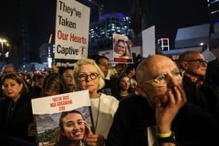 13 Israeli hostages to be freed ‘tonight’ for 39 Palestinian prisoners: Qatar