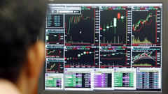 US, European stocks extend gains on interest rate outlook
